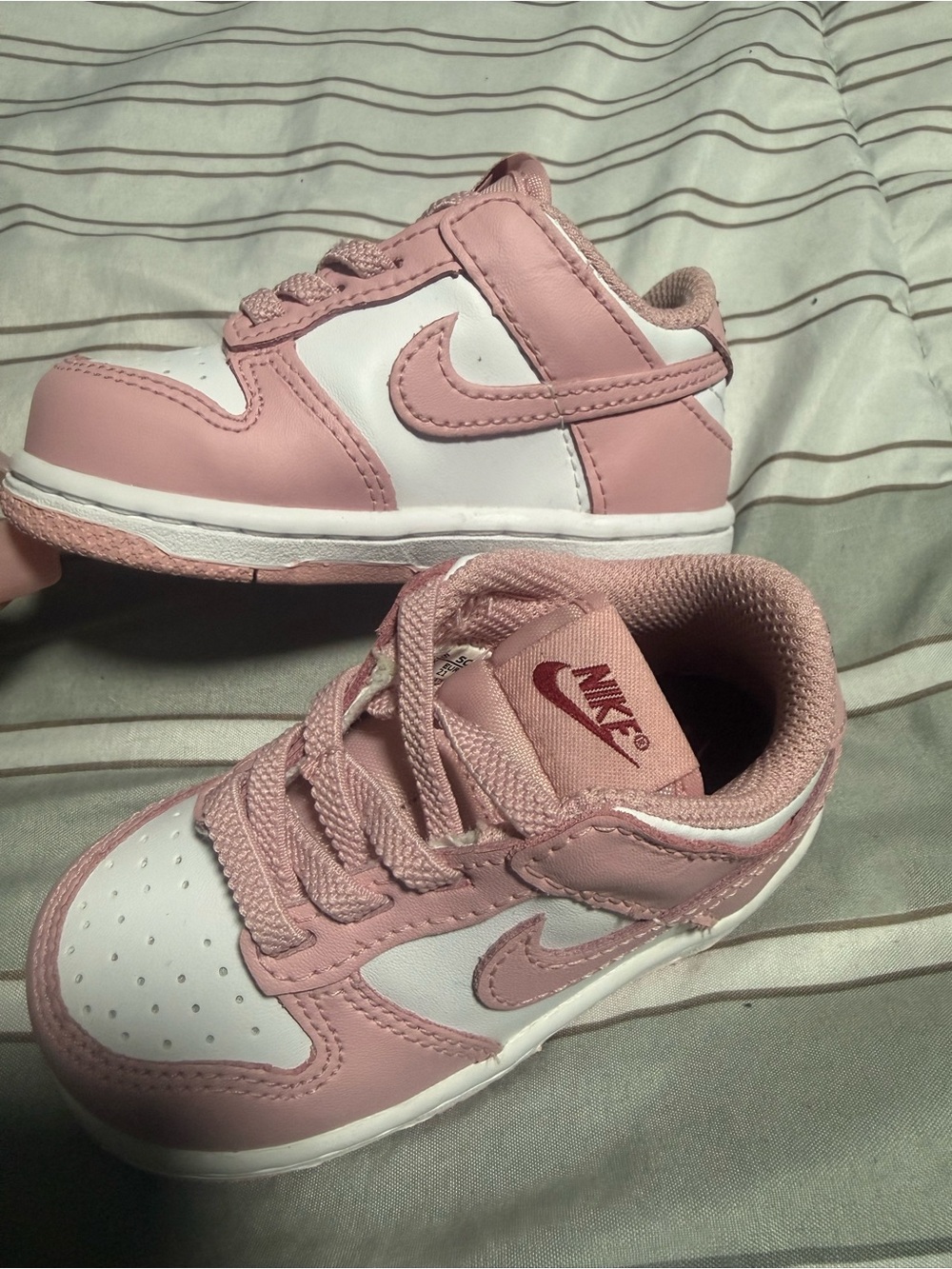 Nike Kids Pink and White Low-Top Sneakers with Swoosh
